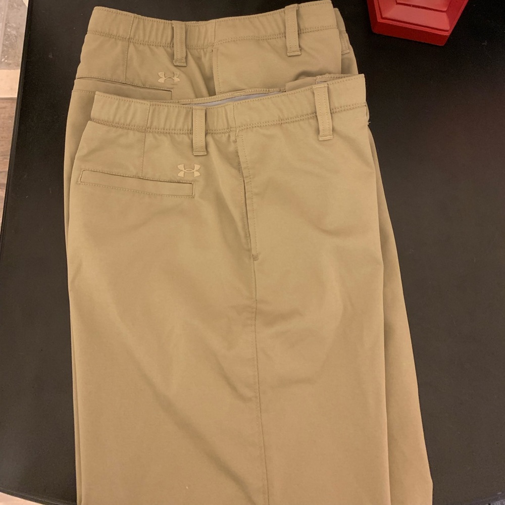 Boys UA school shorts Size 18